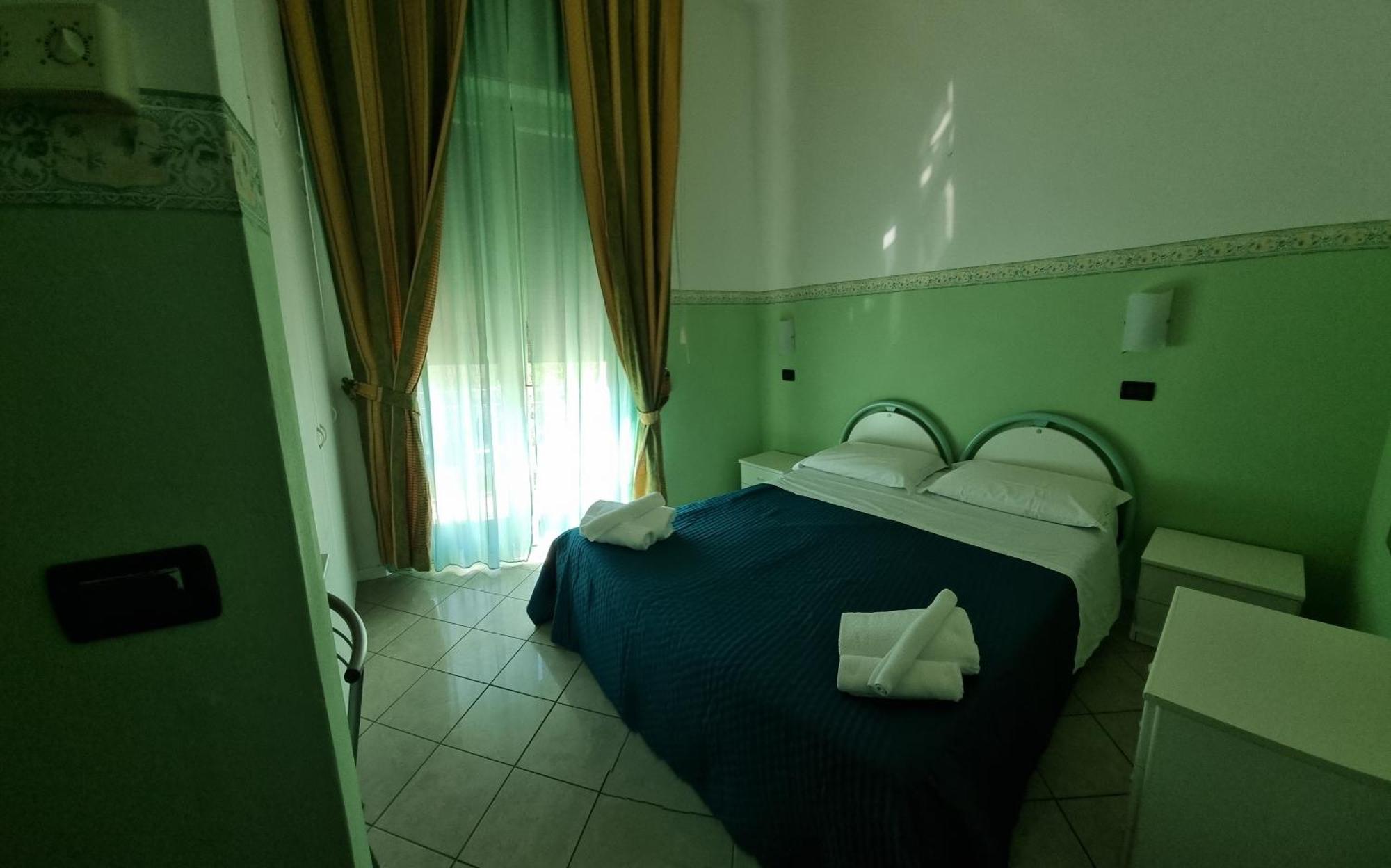Hotel K2 Cervia 3 Stelle Sup מראה חיצוני תמונה