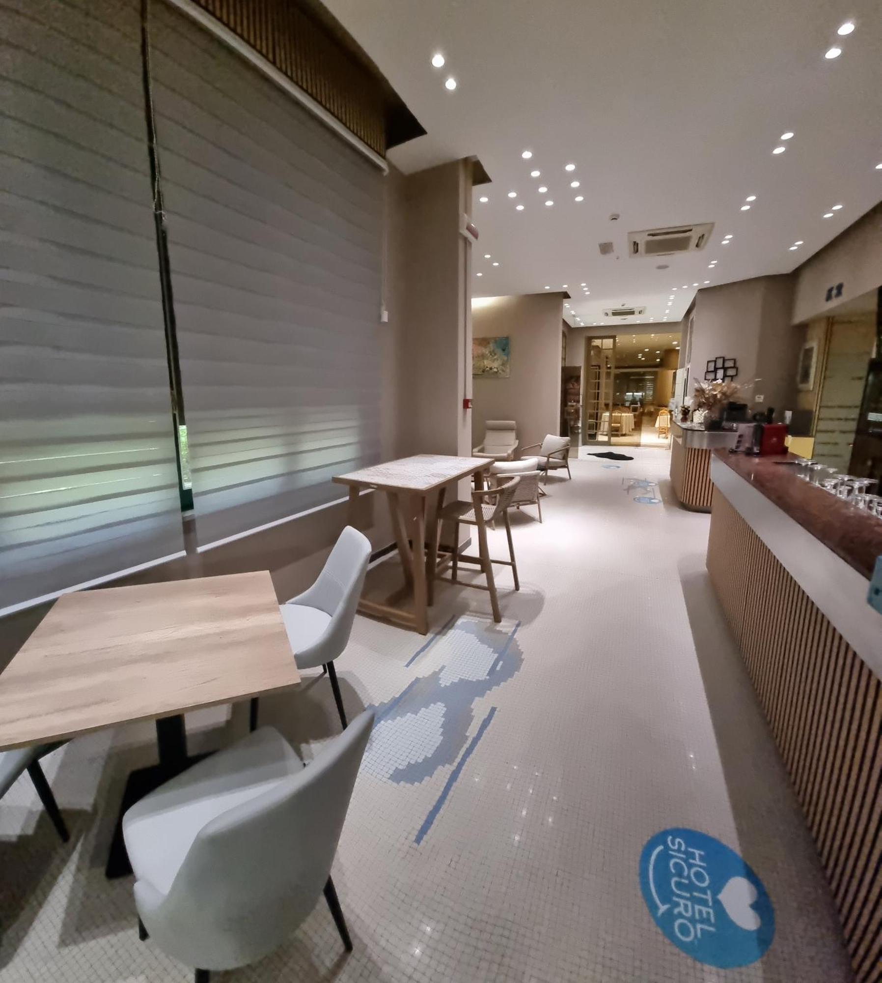 Hotel K2 Cervia 3 Stelle Sup מראה חיצוני תמונה