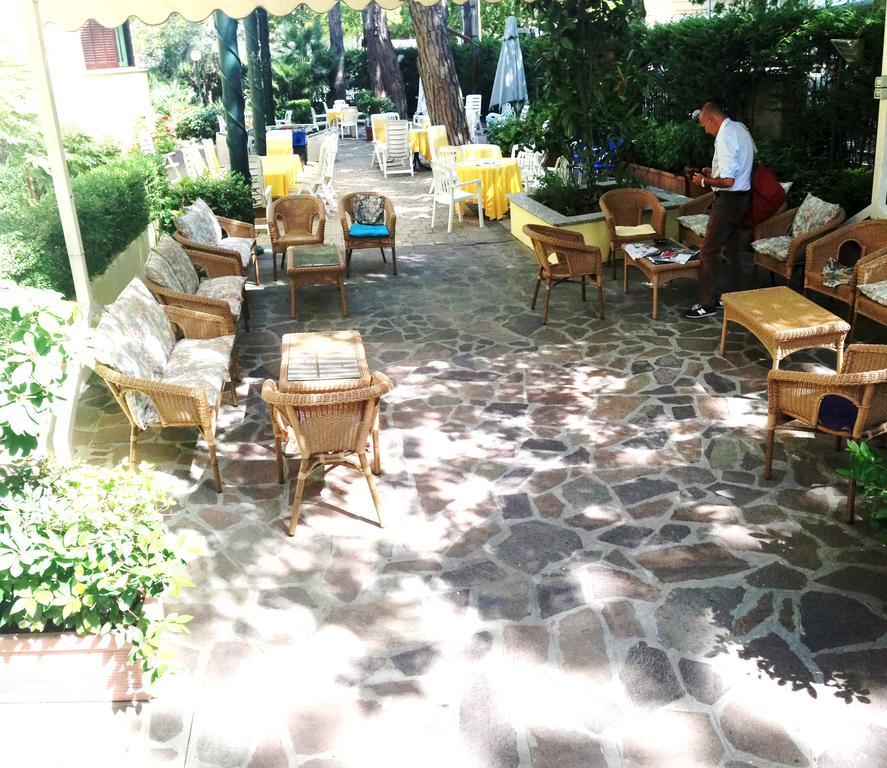 Hotel K2 Cervia 3 Stelle Sup מראה חיצוני תמונה