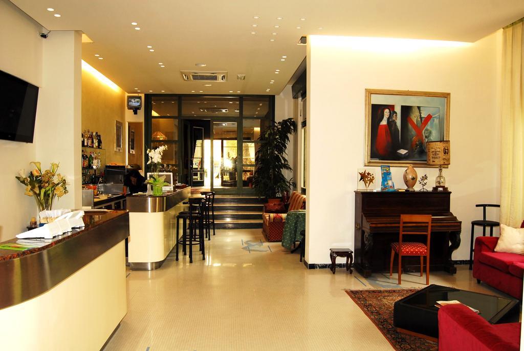 Hotel K2 Cervia 3 Stelle Sup מראה חיצוני תמונה